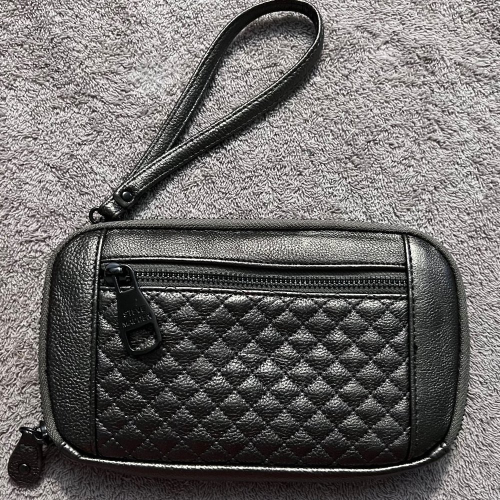 Steve Madden Wristlet